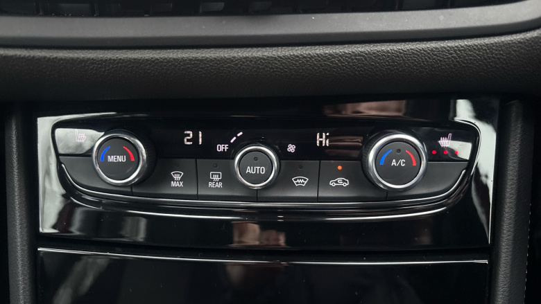 Vauxhall Grandland 1.2 Turbo Ultimate 5dr Auto Petrol Hatchback